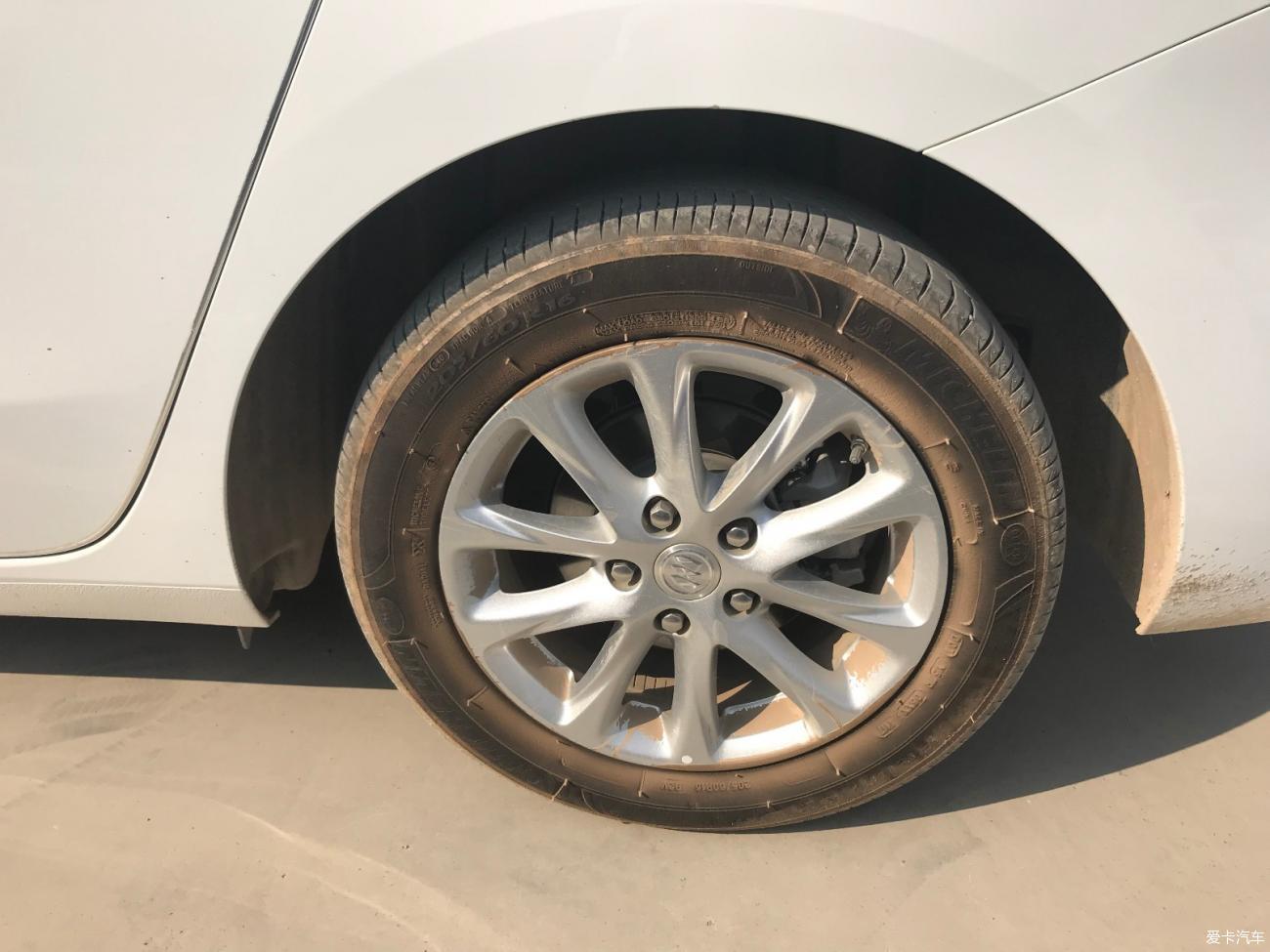 家庭实用标杆别克GL6二胎必备