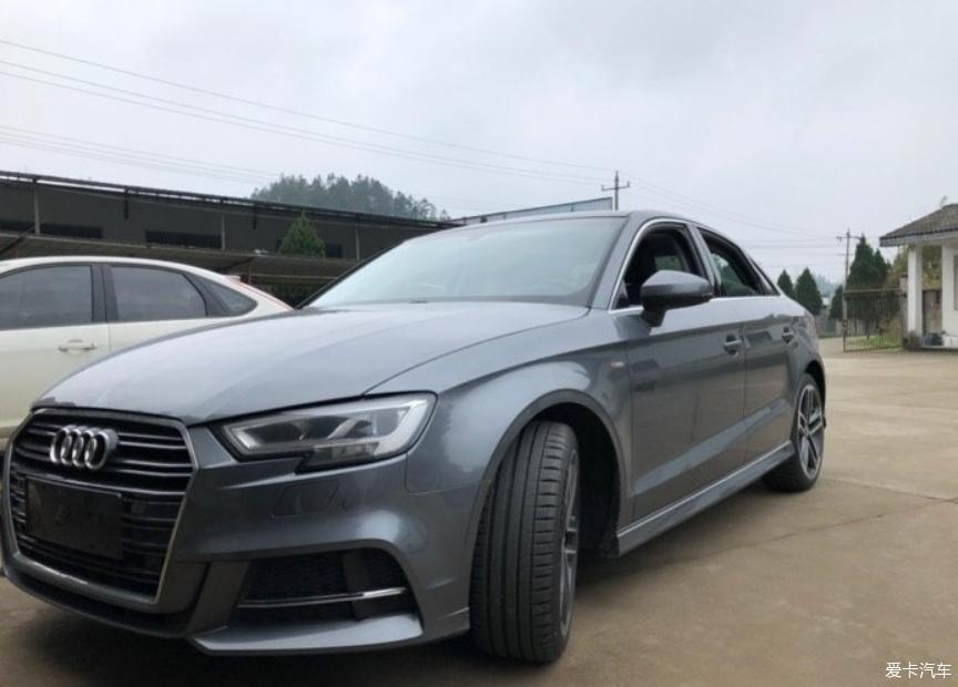 1.4t运动版奥迪A3季风灰提车作业