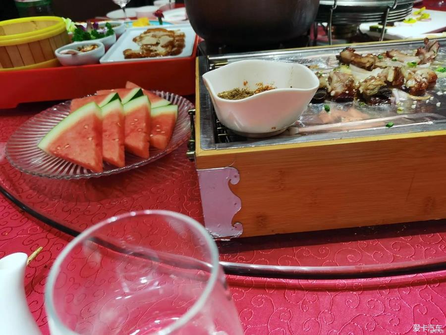 【大富翁】小鹏P7提车简单装饰，搭车卖霸道2,7标准版