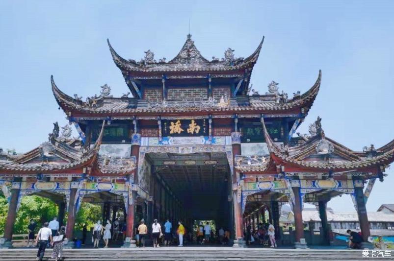踏实感来自运动的爱车Q7