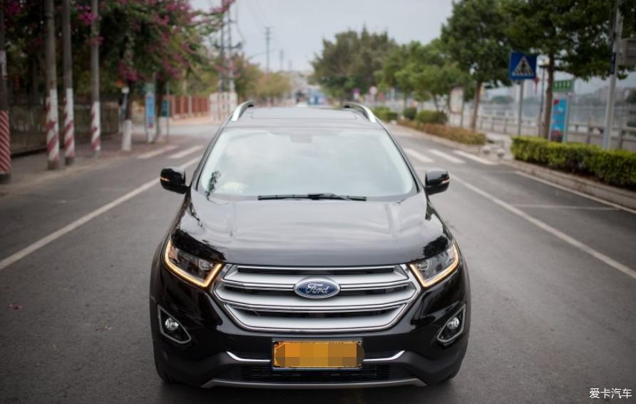 18款二豪美系黑色7座SUV