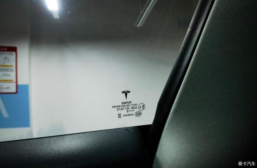 冬天的 Model 3分享给大家