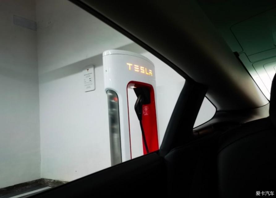 冬天的 Model 3分享给大家