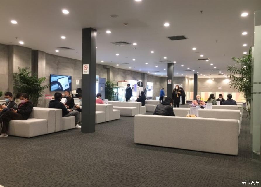 提车model3