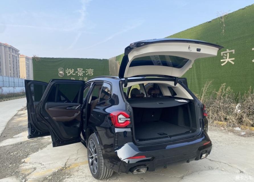 分享我的2022款x3 30i碳黑