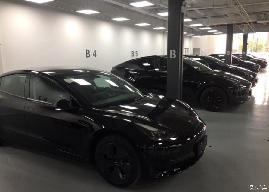 提车model3