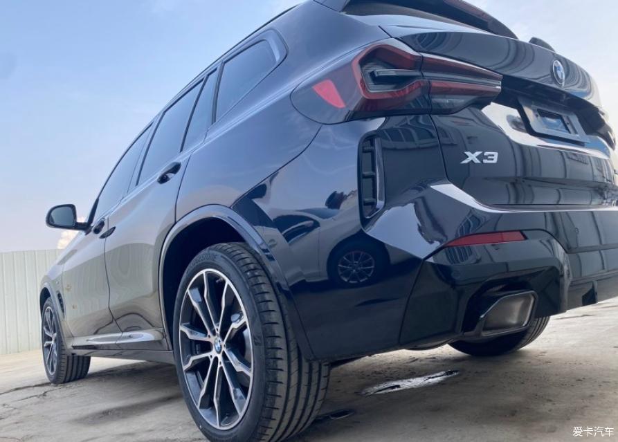 分享我的2022款x3 30i碳黑