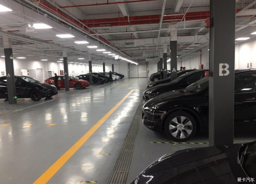 提车model3