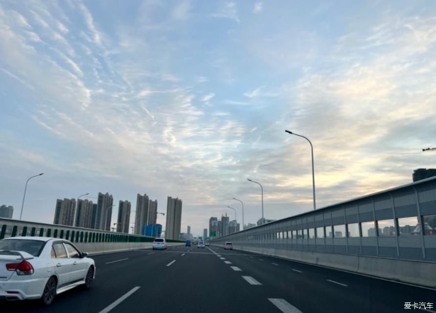 2022款宝马X3 30i领先版用车感受