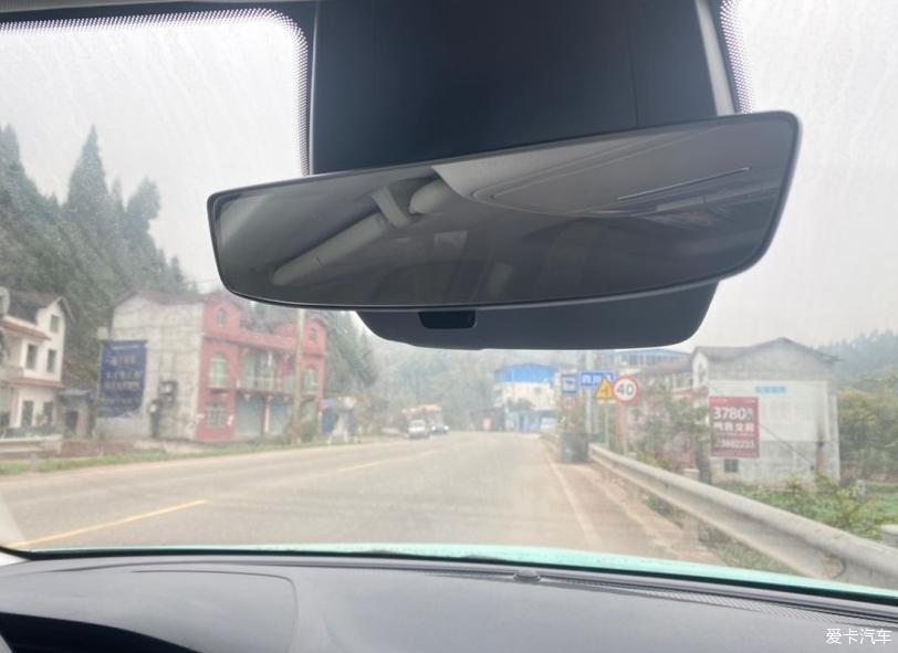工作旅途上有荣威i5的陪伴！
