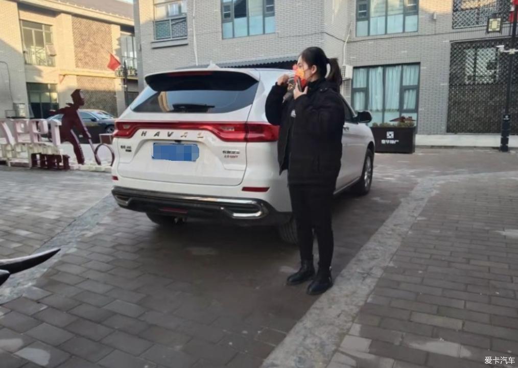 开着新买的哈弗M6 PLUS出来玩