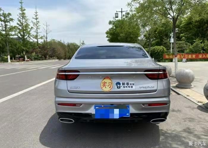 吉利钟爱粉  第二辆车再次选择吉利星瑞