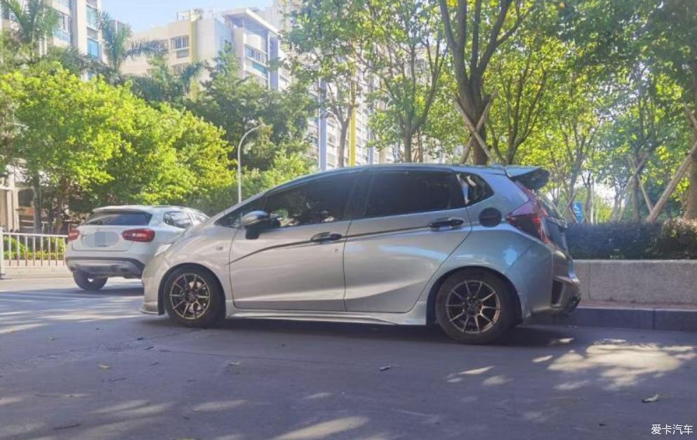 发个帖—我的二手小灰