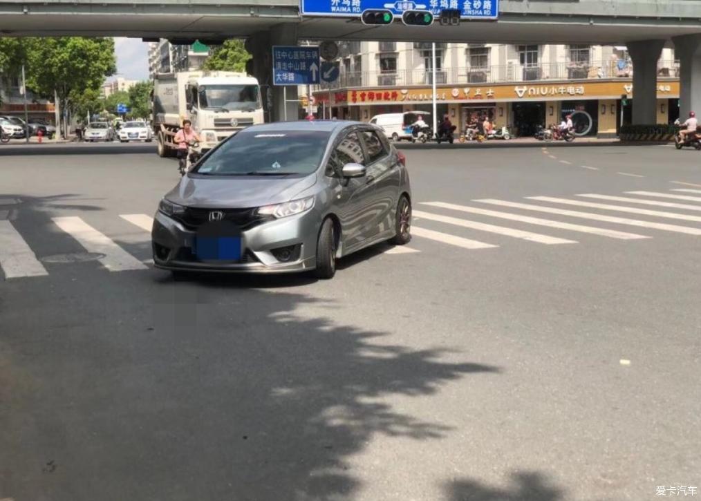 发个帖—我的二手小灰