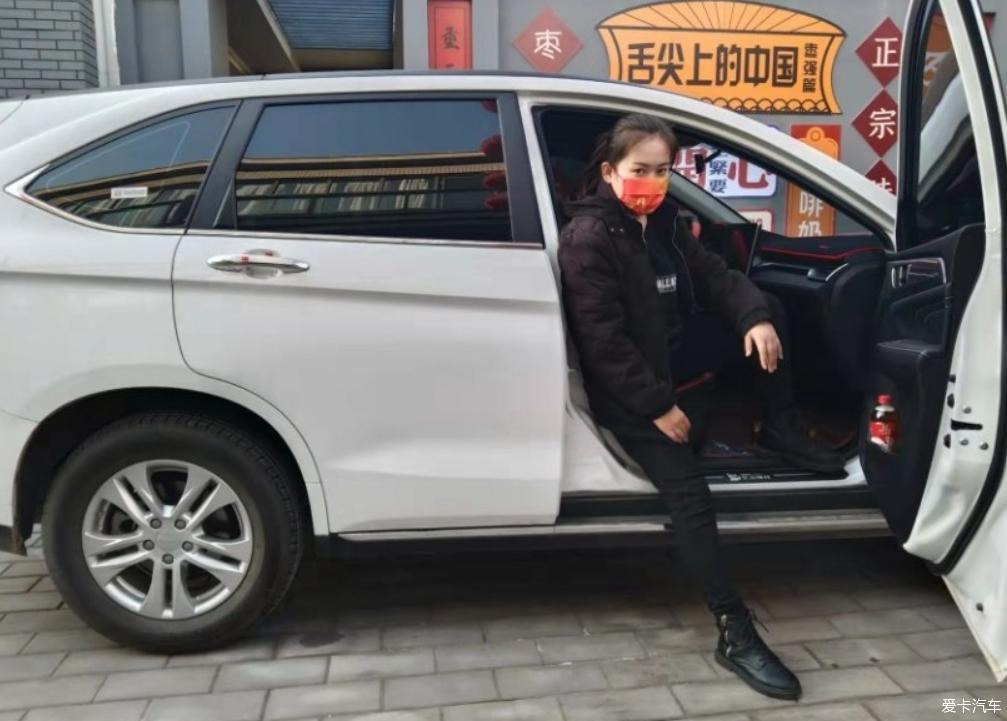 圣诞节开着哈弗M6 PLUS出来吃好吃的