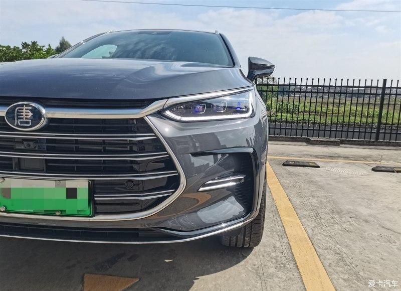 新能源SUV城市通勤大空间我选择比亚迪唐EV