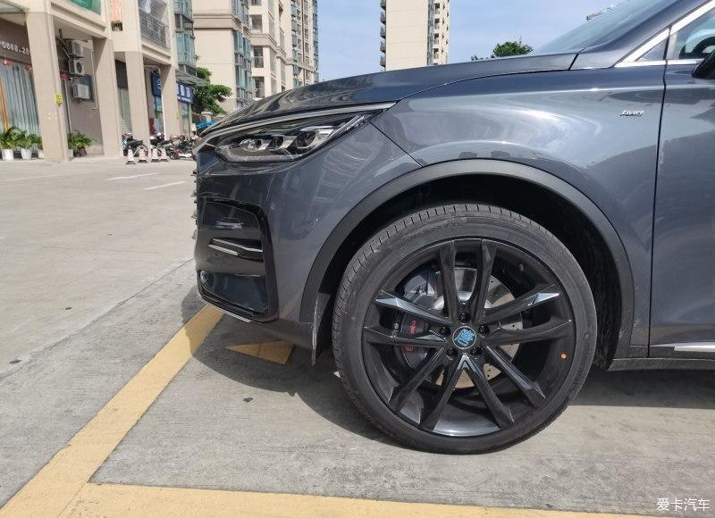 新能源SUV城市通勤大空间我选择比亚迪唐EV