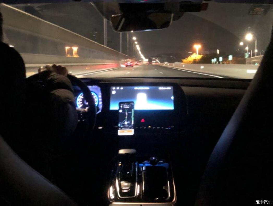 来分享我的21款model3 performance