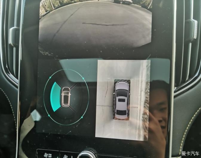 秋高气爽，我的荣威i6max小跑
