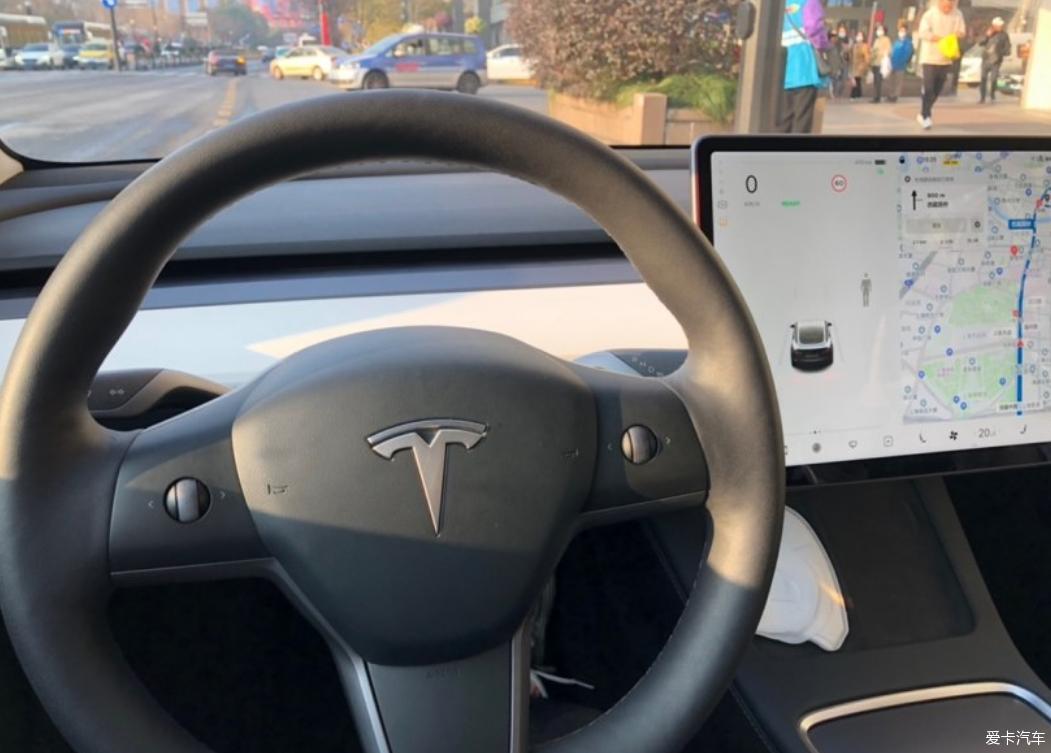 来分享我的21款model3 performance