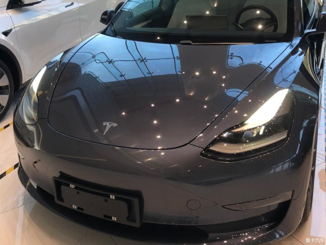 来分享我的21款model3 performance