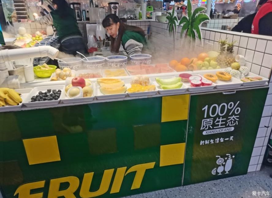 记哈弗M6 逛小吃街的温暖日常