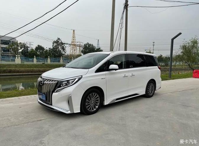 家用商用皆可的传祺M8