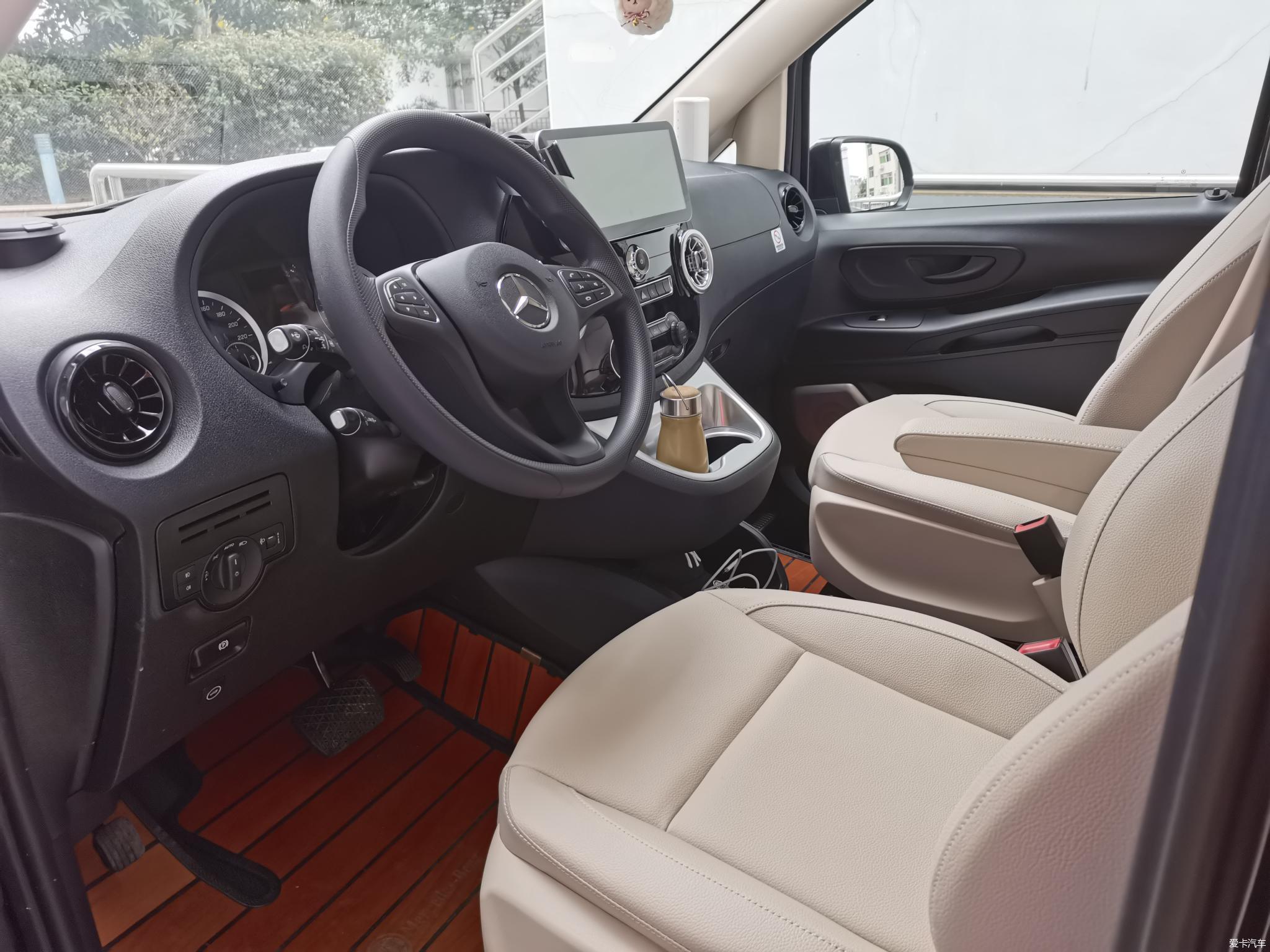 奔驰面包提车、简改记——致敬最初的E级梦