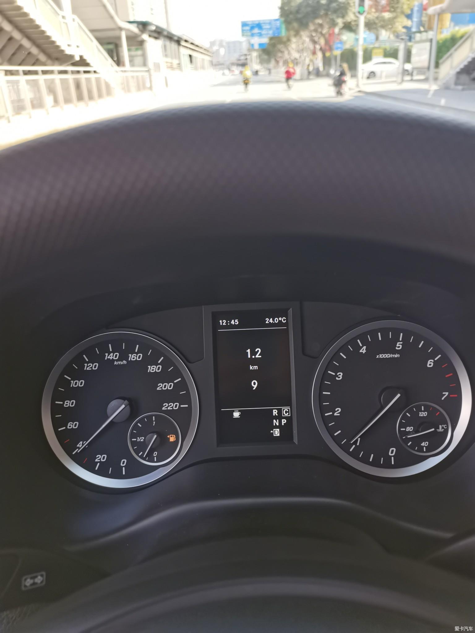 奔驰面包提车、简改记——致敬最初的E级梦