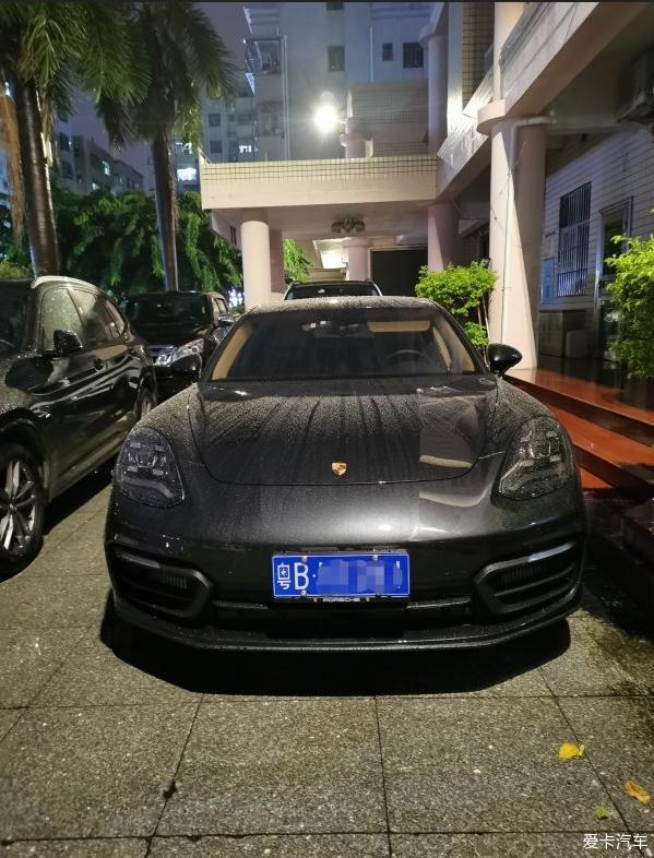 回头率超高撩妹神器保时捷Panamera