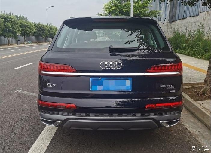 细腻的做工高品质享受就在奥迪Q7