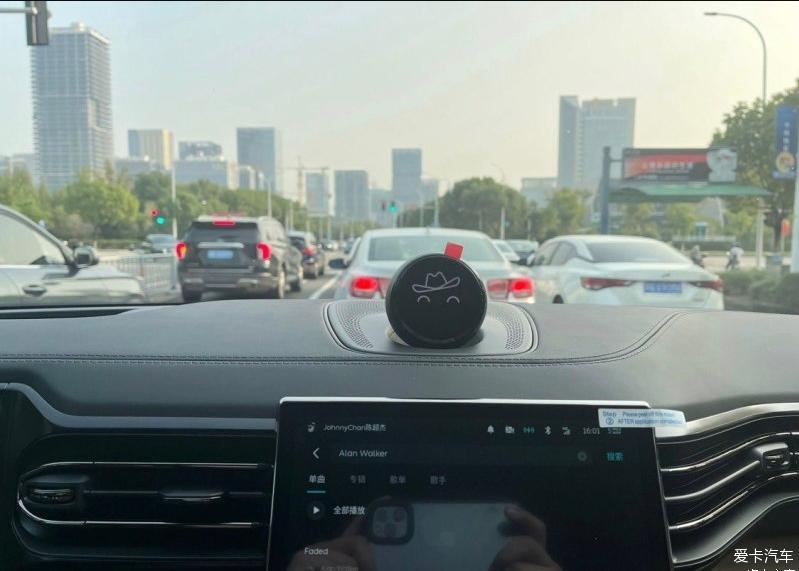 蔚来ES8签名版提车1000KM用车体验