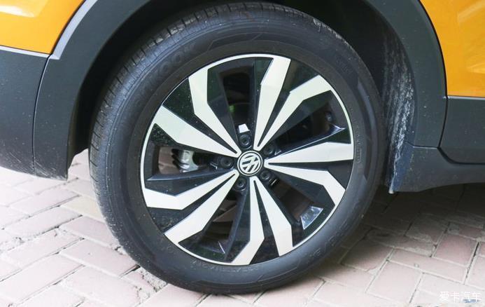 家用小车，途铠很满意