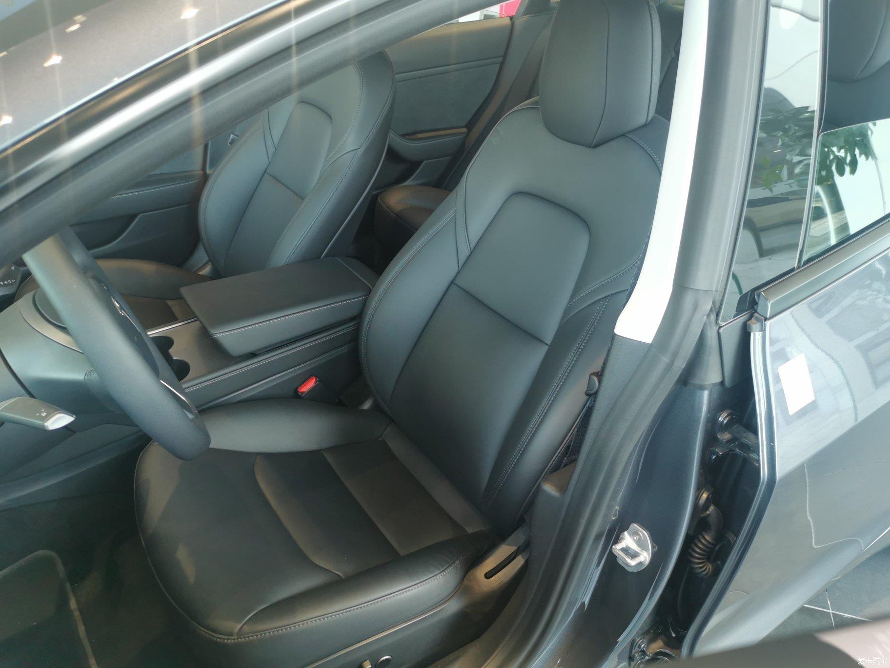 体验特斯拉2022款Model3