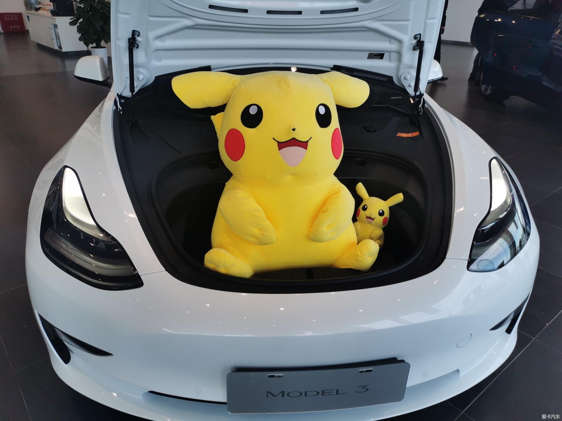 体验特斯拉2022款Model3