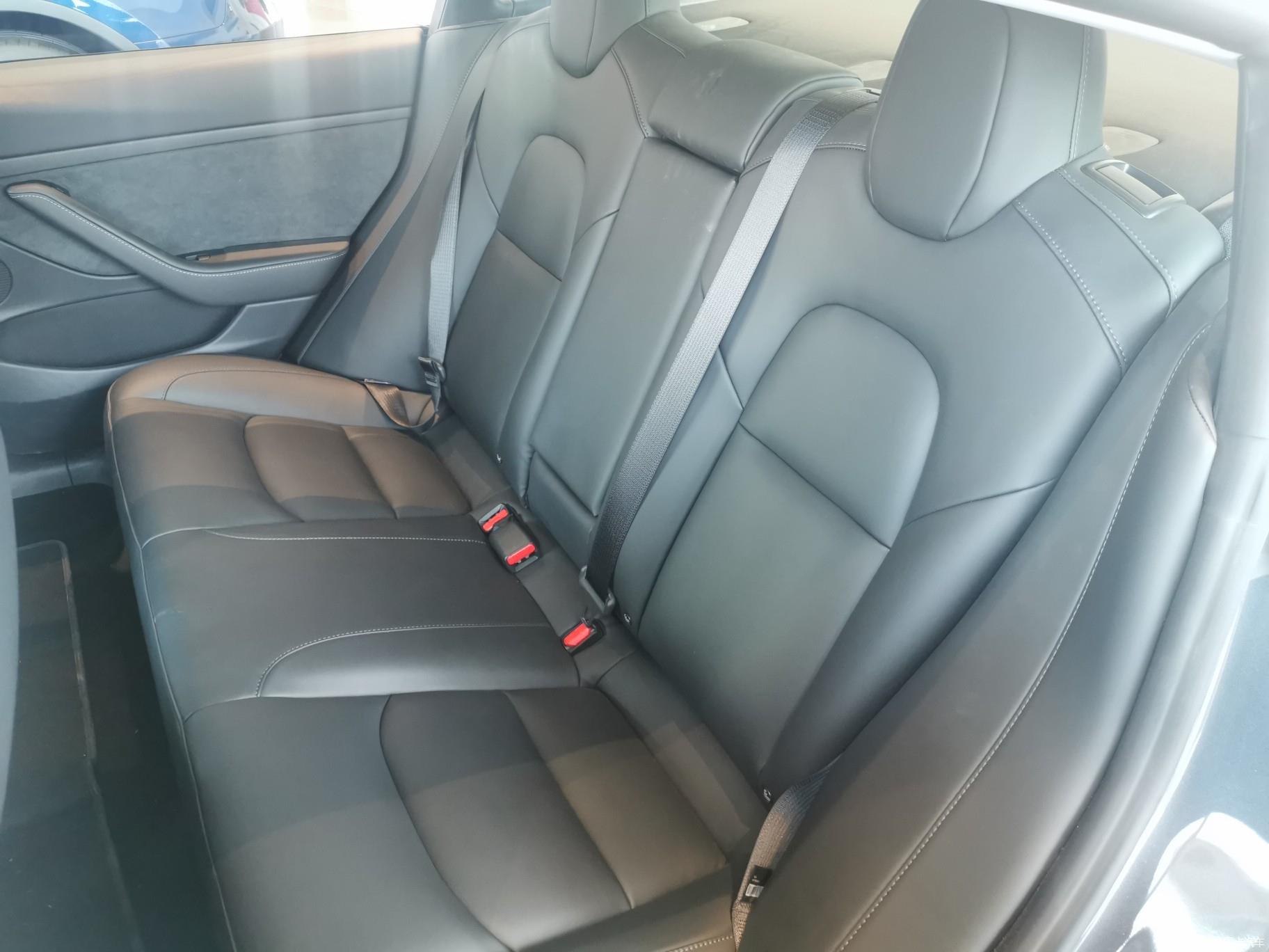 体验特斯拉2022款Model3
