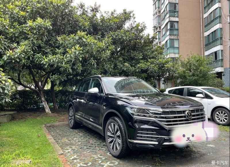 油耗低豪华依旧混动途锐也很棒
