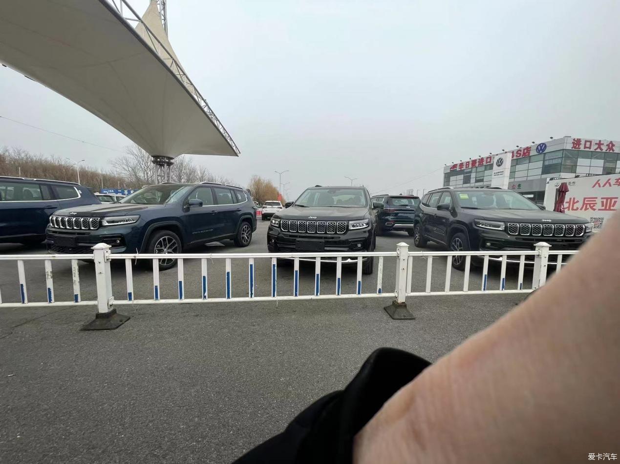 Jeep大指挥官提车作业