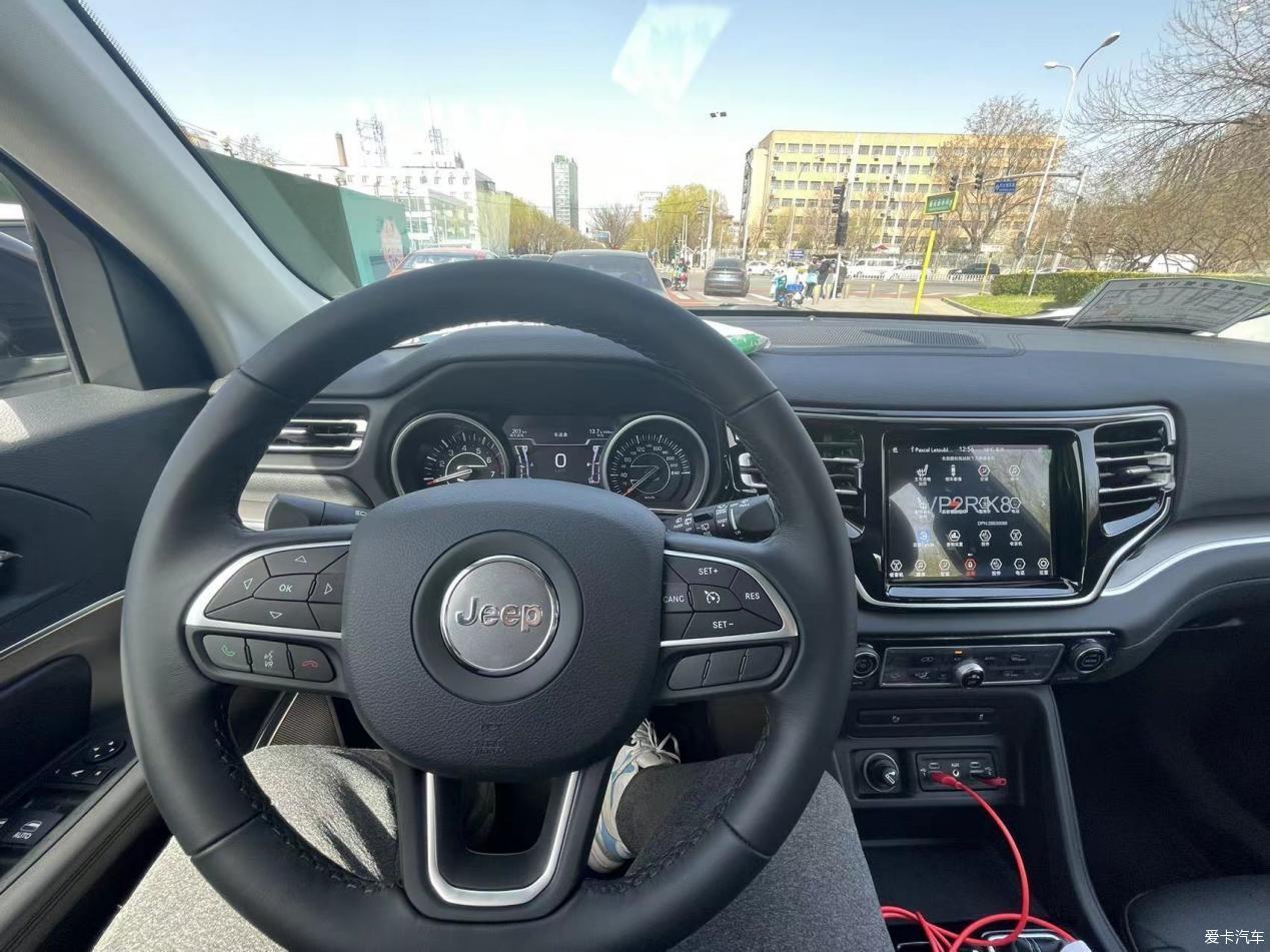 Jeep大指挥官提车作业