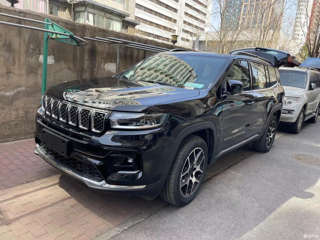 Jeep大指挥官提车作业