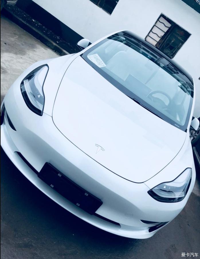 颜色 内饰 轮毂 不知道选那些？特斯拉Model 3选配指南
