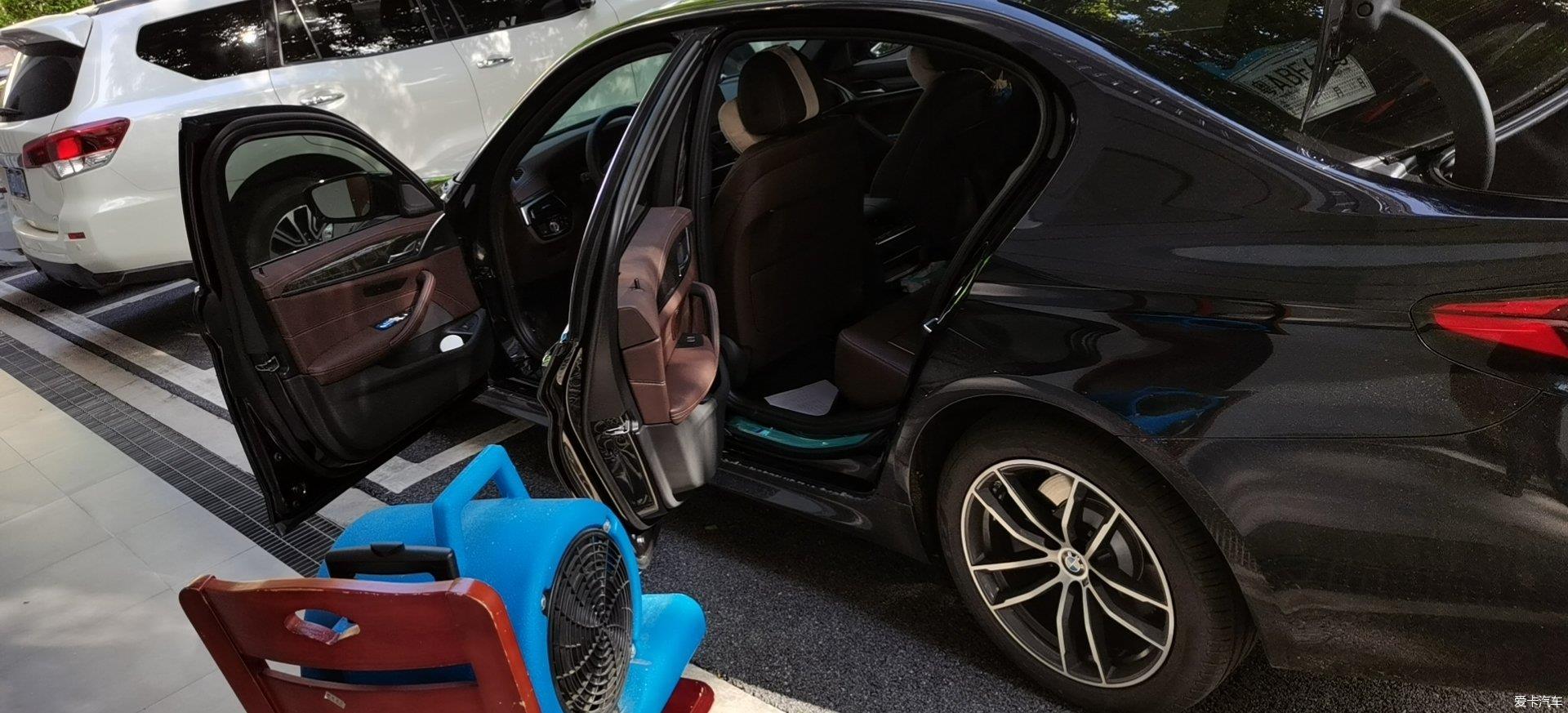 关于始恋W213的后来 — BMW 525Li 提车随笔