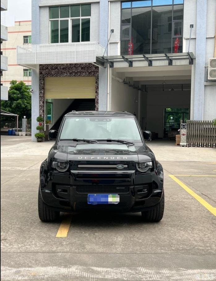 全新路虎卫士90车型：更适合女性的一款硬核越野车