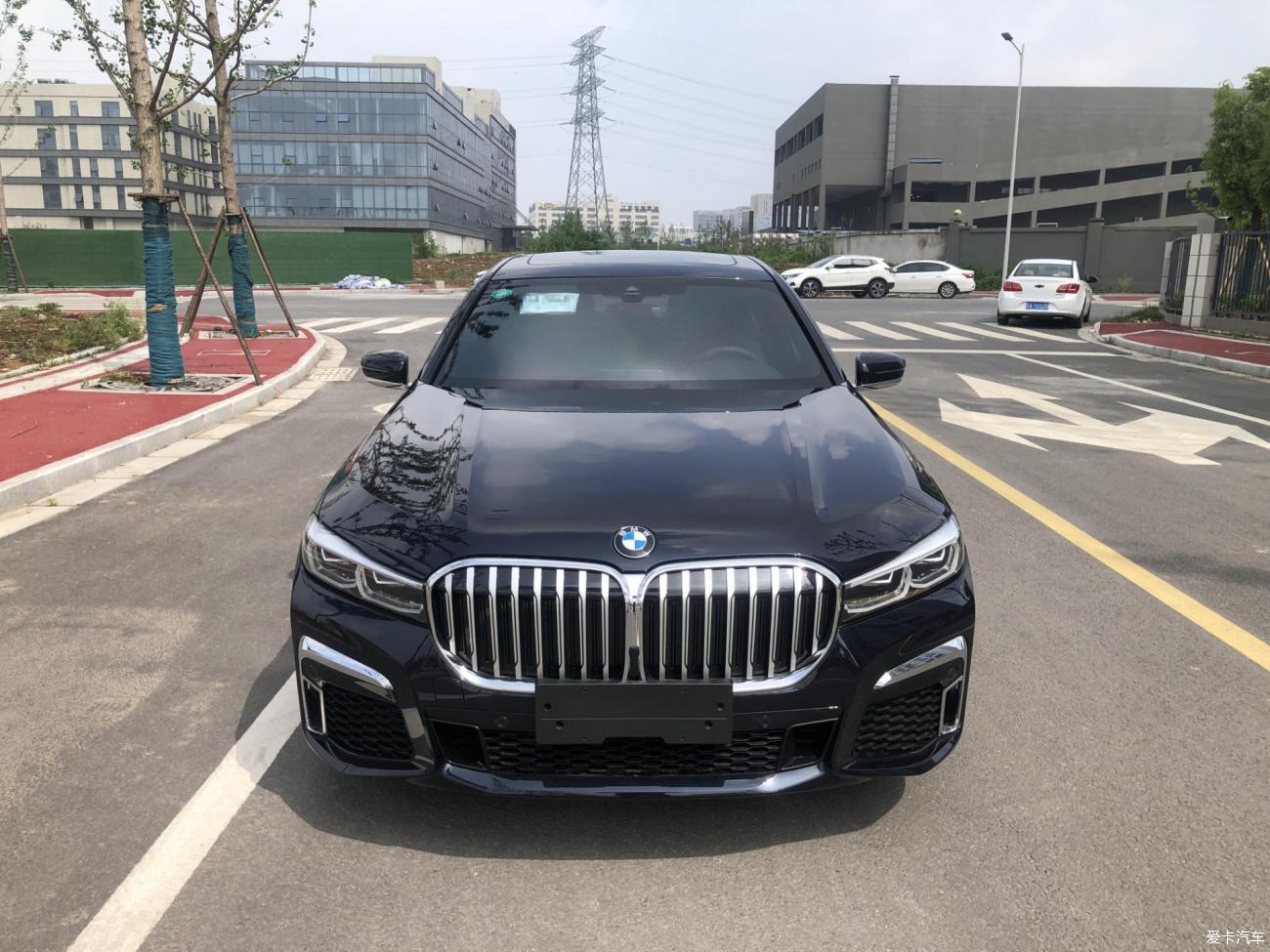 写在新7系上市-一年购买三台BMW之宝马740LI（G12）