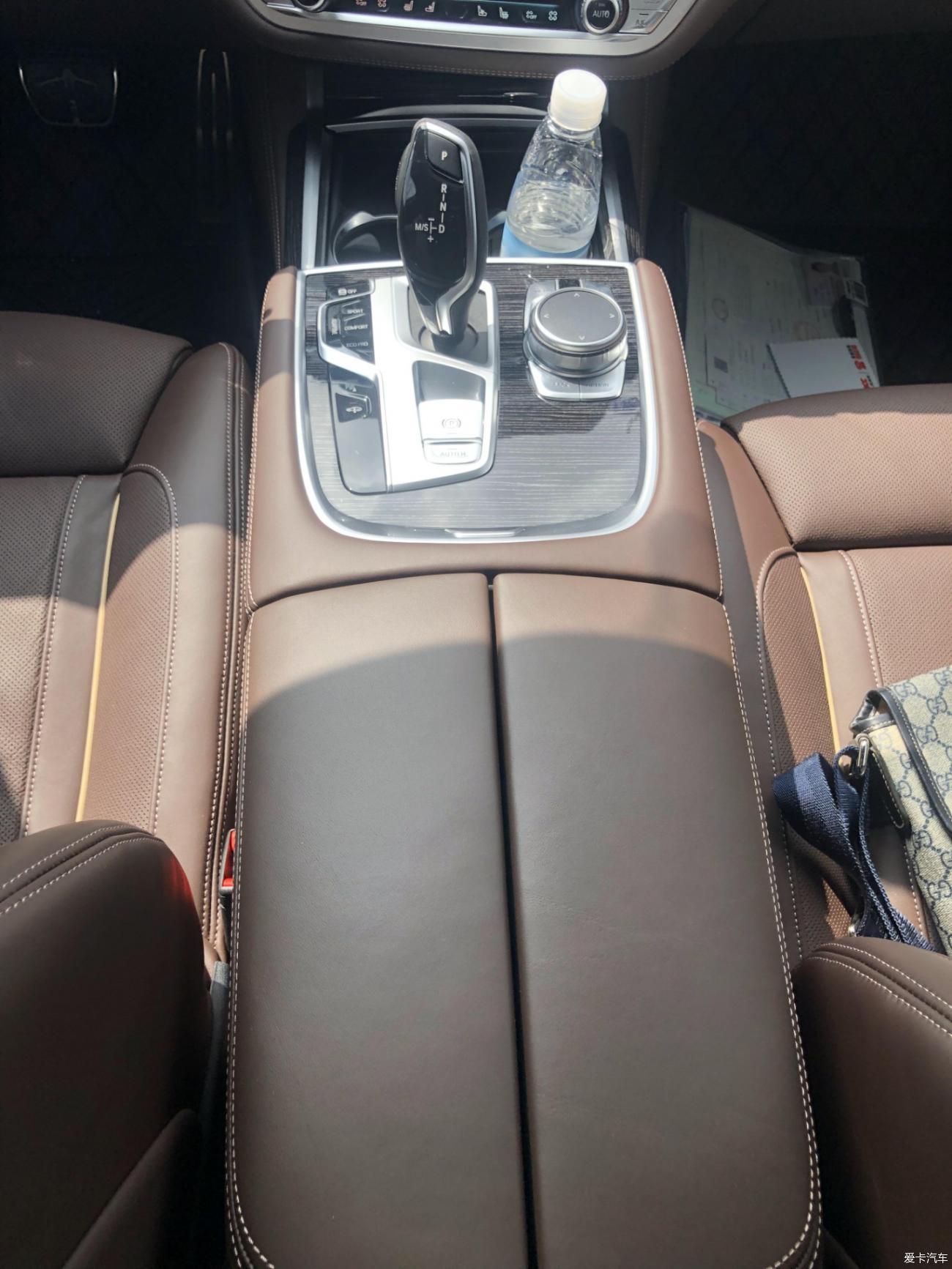写在新7系上市-一年购买三台BMW之宝马740LI（G12）