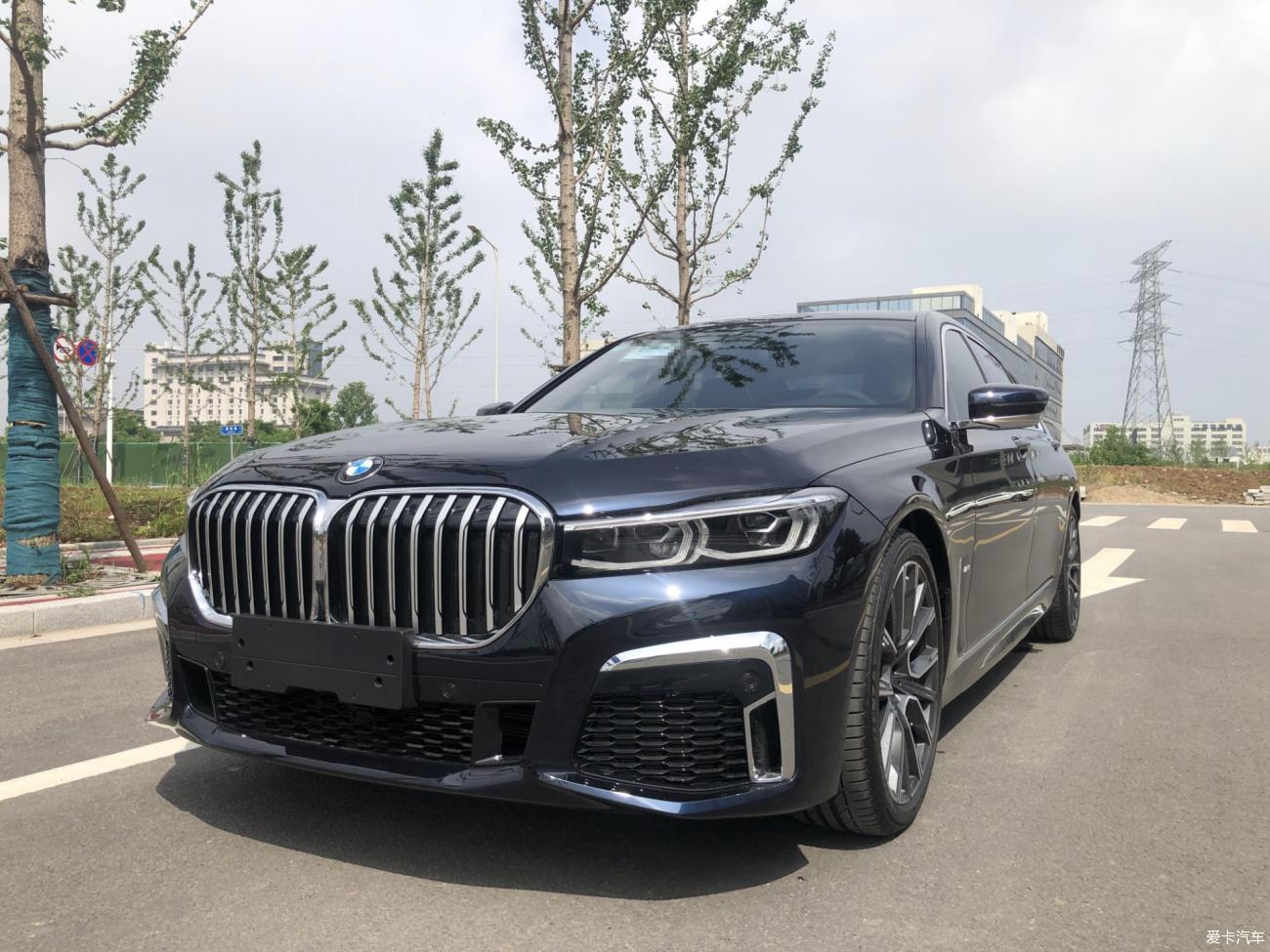 写在新7系上市-一年购买三台BMW之宝马740LI（G12）