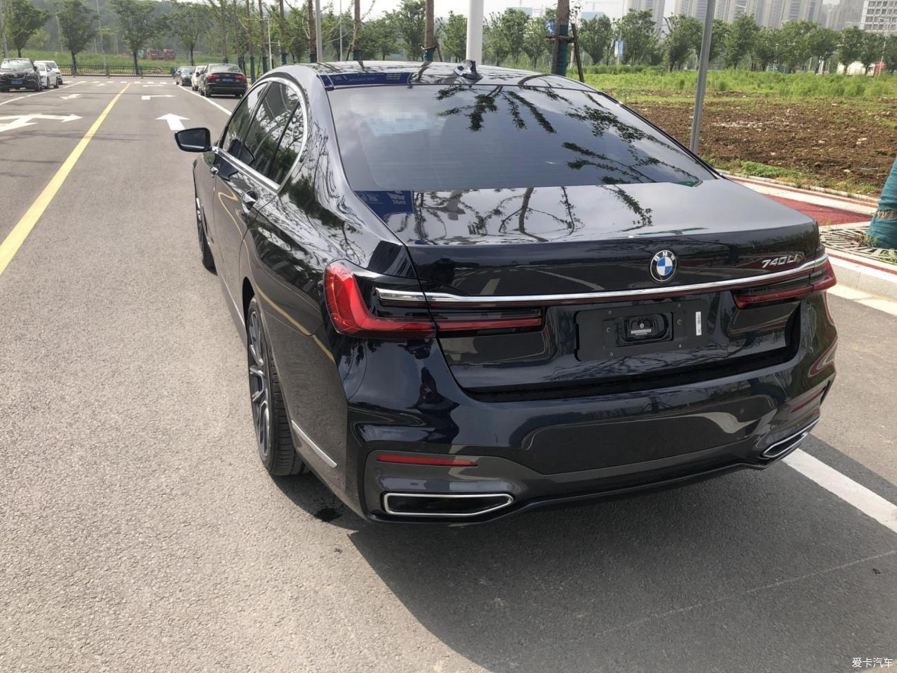 写在新7系上市-一年购买三台BMW之宝马740LI（G12）