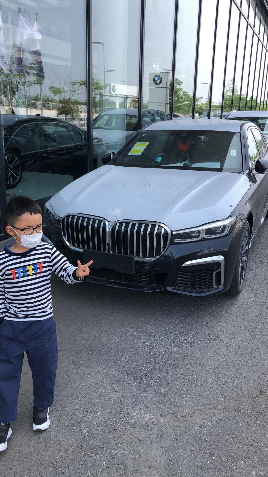 一年购买三台宝马是怎样体验-宝马铁粉入手740LI-西瓜宝马