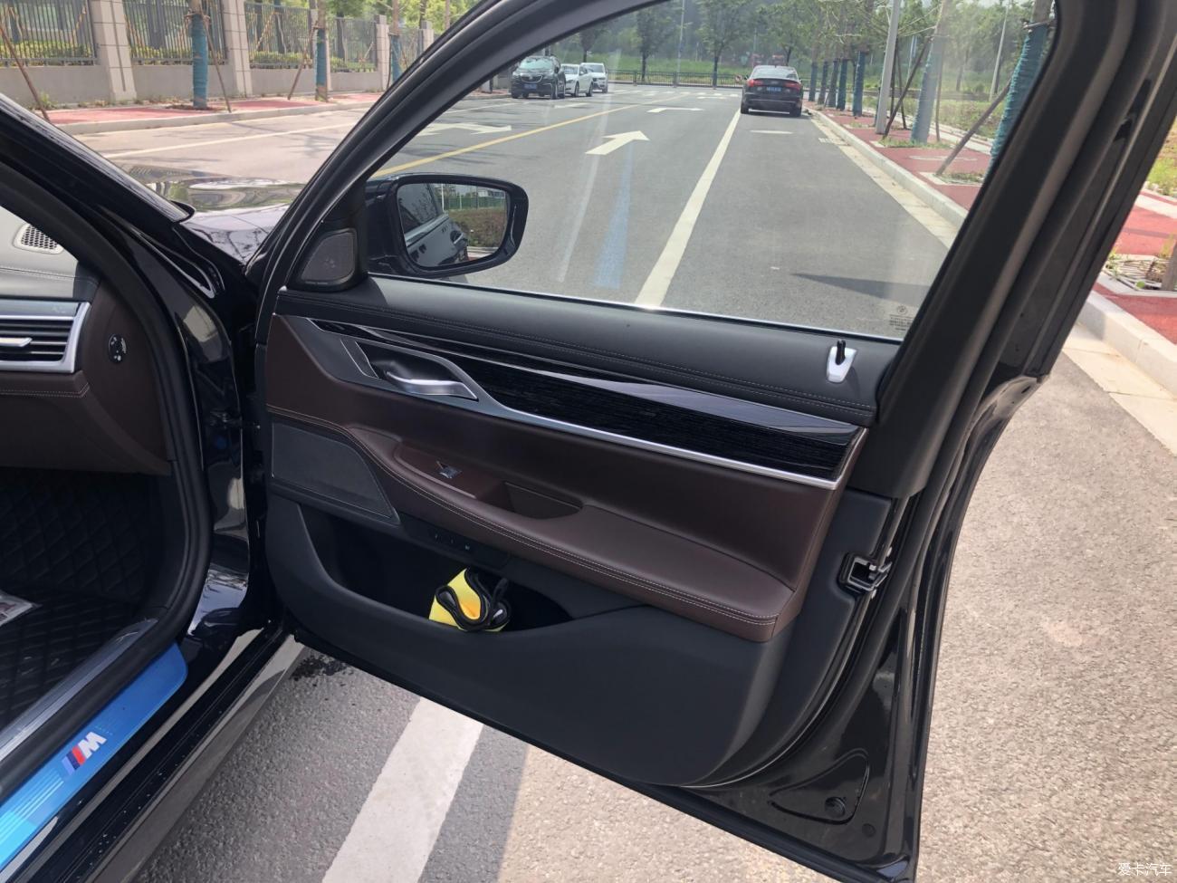写在新7系上市-一年购买三台BMW之宝马740LI（G12）